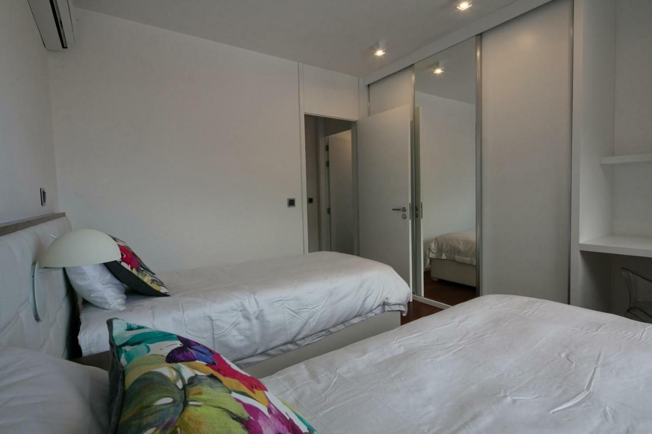 Spacious Luxury Holiday Apartment With A Great View, Funchal, Free Wifi And Parking Kültér fotó