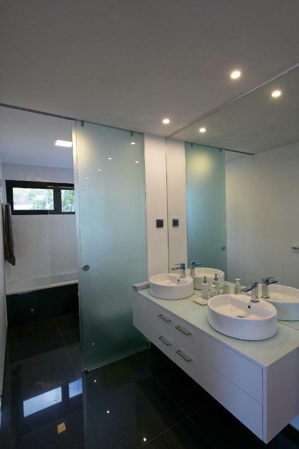 Spacious Luxury Holiday Apartment With A Great View, Funchal, Free Wifi And Parking Kültér fotó