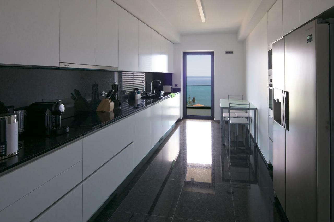 Spacious Luxury Holiday Apartment With A Great View, Funchal, Free Wifi And Parking Kültér fotó